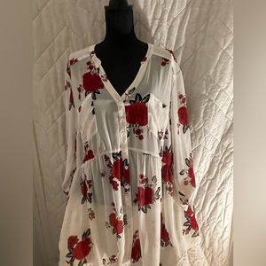 Torrid size 4 white and red floral button down long sleeve blouse